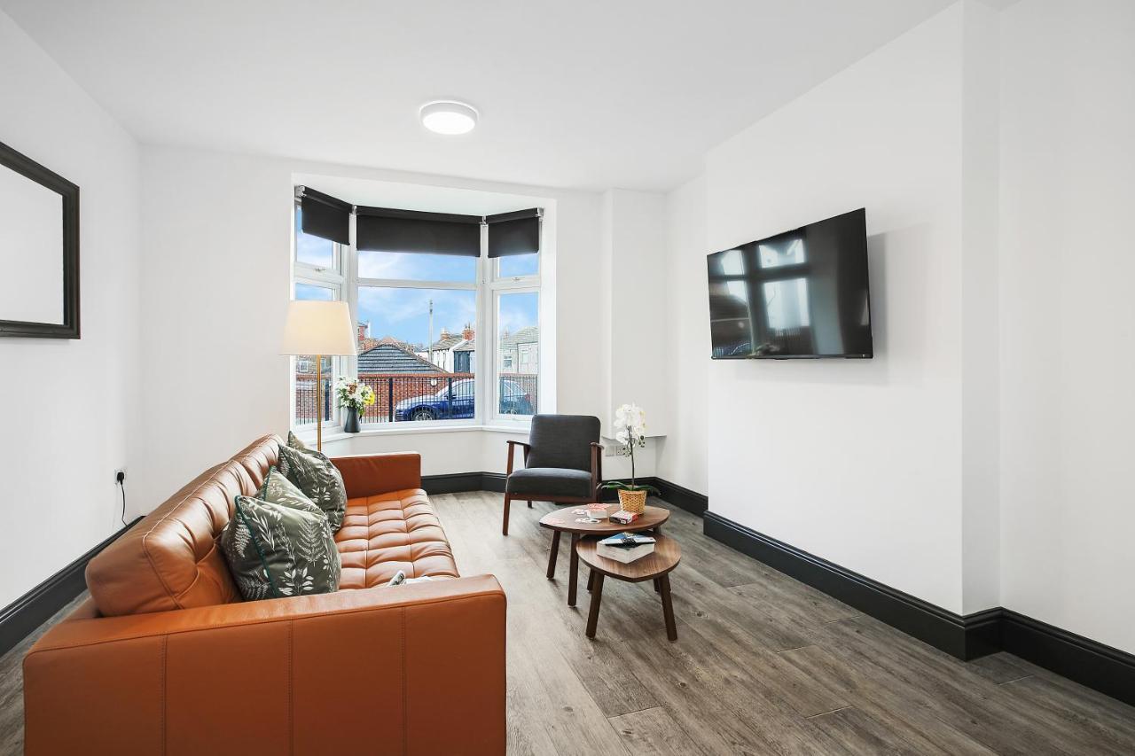 Tyme Suites On Humber 클리소프스 외부 사진